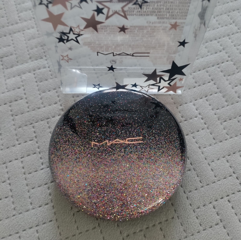 Mac Cosmetics Opalescent Powder "Shooting Star✨" Limited Edition Highlighter - Picture 3 of 3